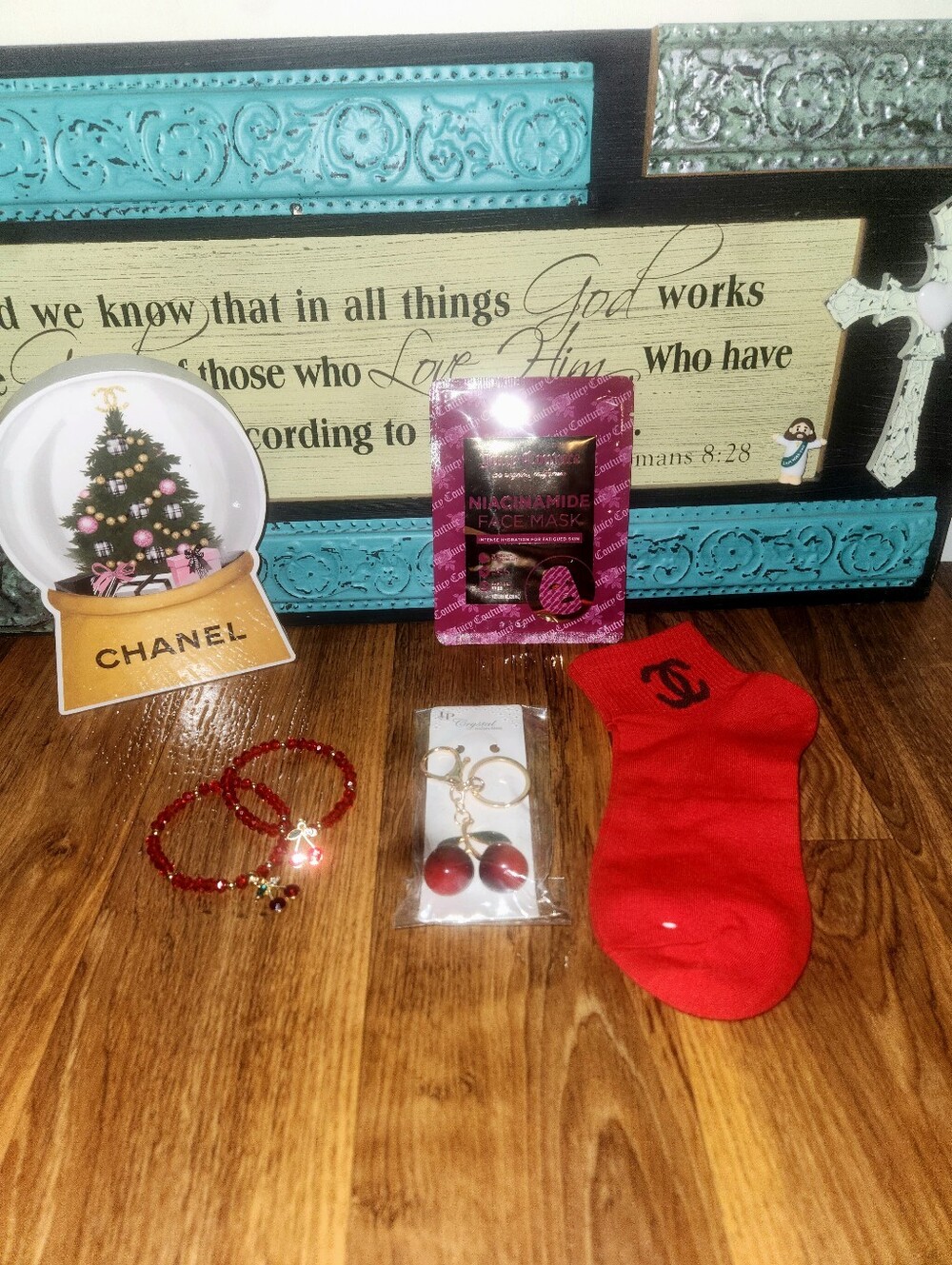 🌻2/$32 SET🌻CHANEL FASHION GLAM BUNDLE - CHERRY - Picture 2 of 4